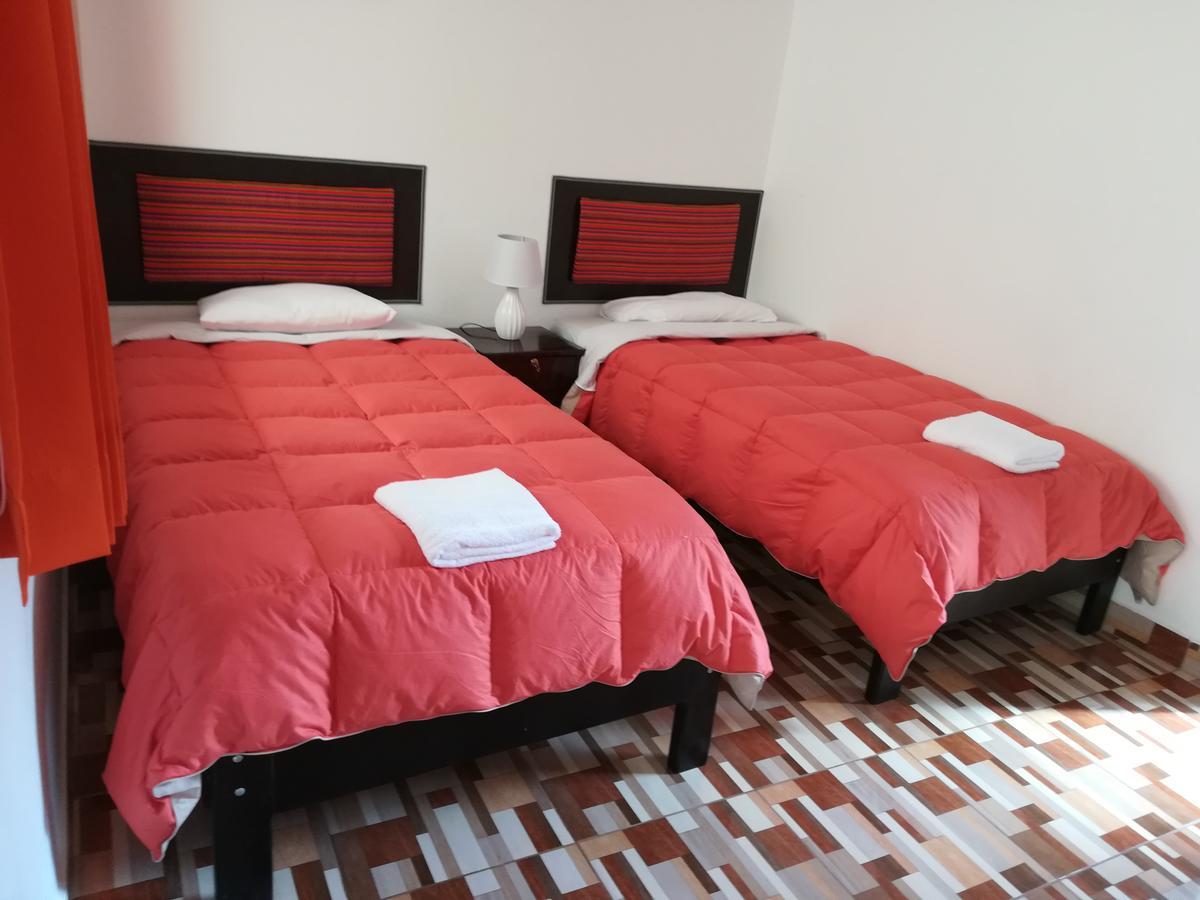 Hostal Mama K'Illa オランテイタンボ エクステリア 写真