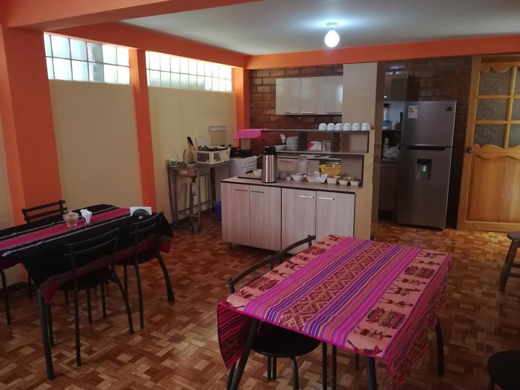 Hostal Mama K'Illa オランテイタンボ エクステリア 写真